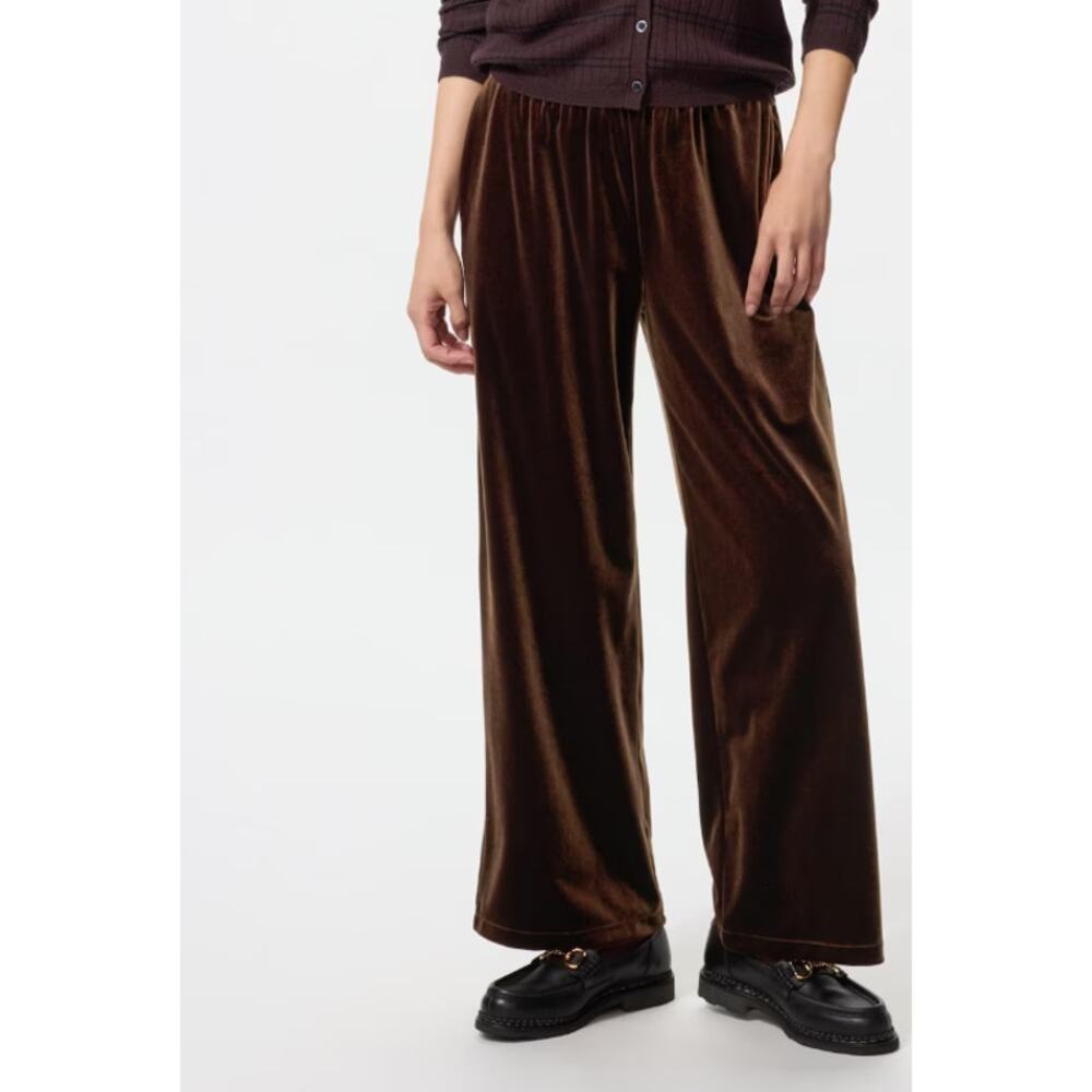 Uniqlo Soft Velour Easy Pants in Dark Brown
